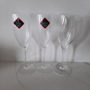 2 NEW Reidel wine glasses with 1 bonus